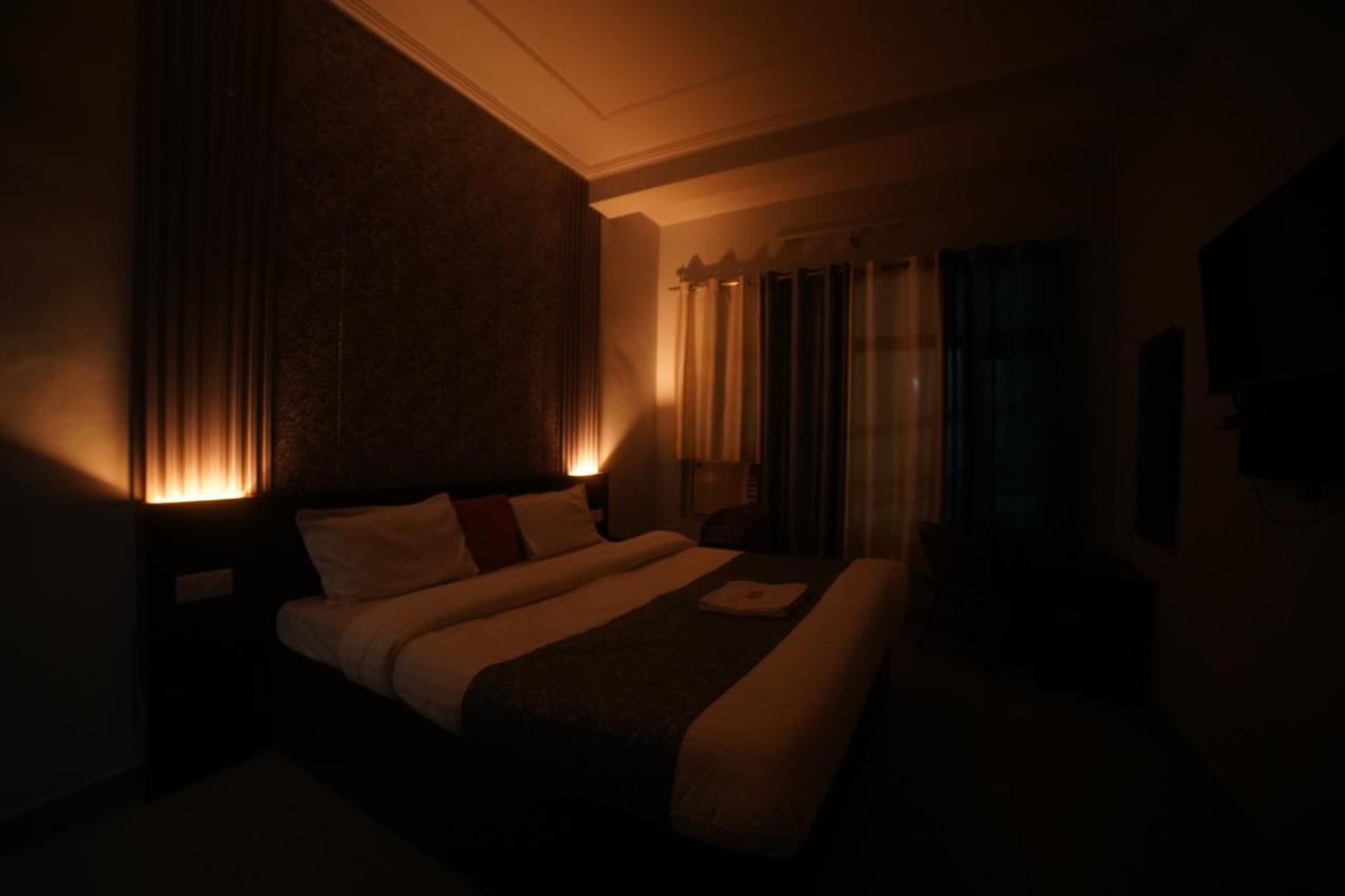 Hotel Devoy Inn By Namastexplorer Tapovan リシケーシュ 部屋 写真